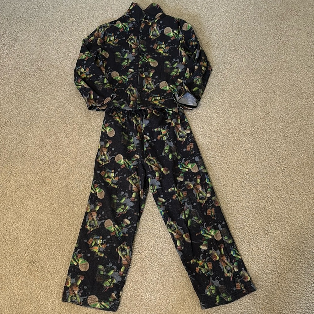 Nickelodeon Black and Green TMNT Kids Pajama Set